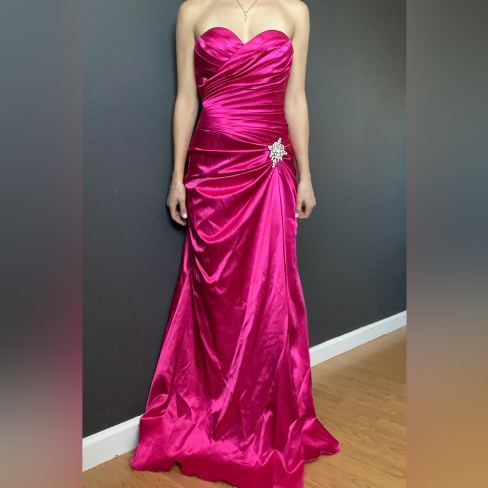Fiesta prom dress, size Small, Hot Pink